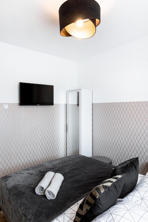 Clicktheflat Conrada Apart Rooms Varšava Exteriér fotografie