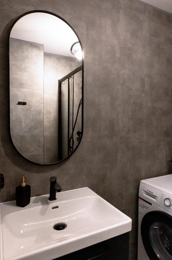 Clicktheflat Conrada Apart Rooms Varšava Exteriér fotografie