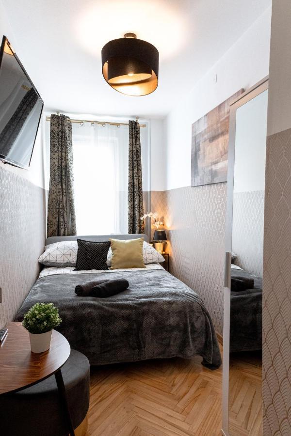 Clicktheflat Conrada Apart Rooms Varšava Exteriér fotografie